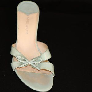 NINE WEST SANDALS AQUA SIZE 8 1/2 USED